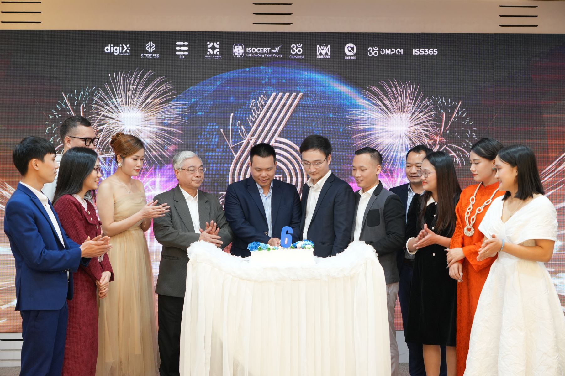 Đại gia đình ISOCERT cháy hết mình trong chuỗi hoạt động kỷ niệm 06 Năm hành trình Tỏa Lan Toàn Cầu, cột mốc 05 Năm hành trình Cấp Giấy Chứng Nhận