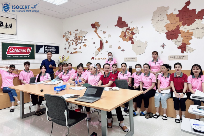 ISOCERT đào tạo ISO 9001 và ISO 14001 tại T.O.P OUTDOOR VINA