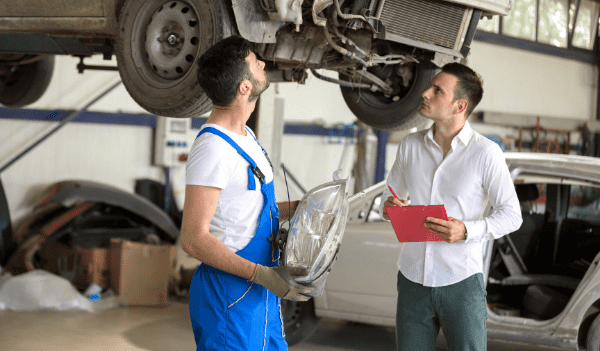 Làm giám định viên có khó không? Cần những điều kiện gì?